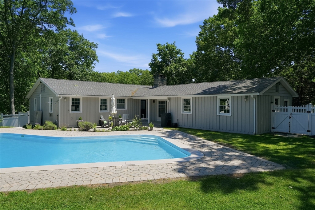 10 Boulder Glen Road Hingham, MA 02043 - Photo 22 of 29