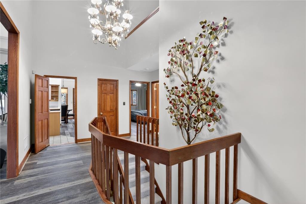 365 Crosstree Lane Sandy Springs, GA 30328 - Photo 12 of 38