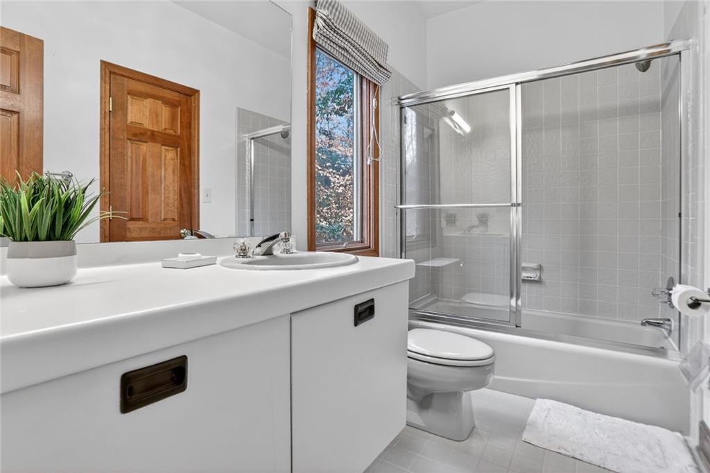 365 Crosstree Lane Sandy Springs, GA 30328 - Photo 29 of 38