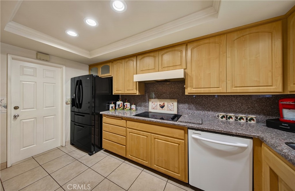 5146 Golden Avenue Riverside, CA 92505 - Photo 8 of 28