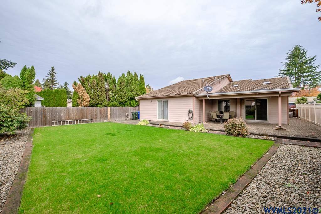 1749 Springtime Court Northeast Keizer, OR 97303 - Photo 31 of 42 Gallery Image 31