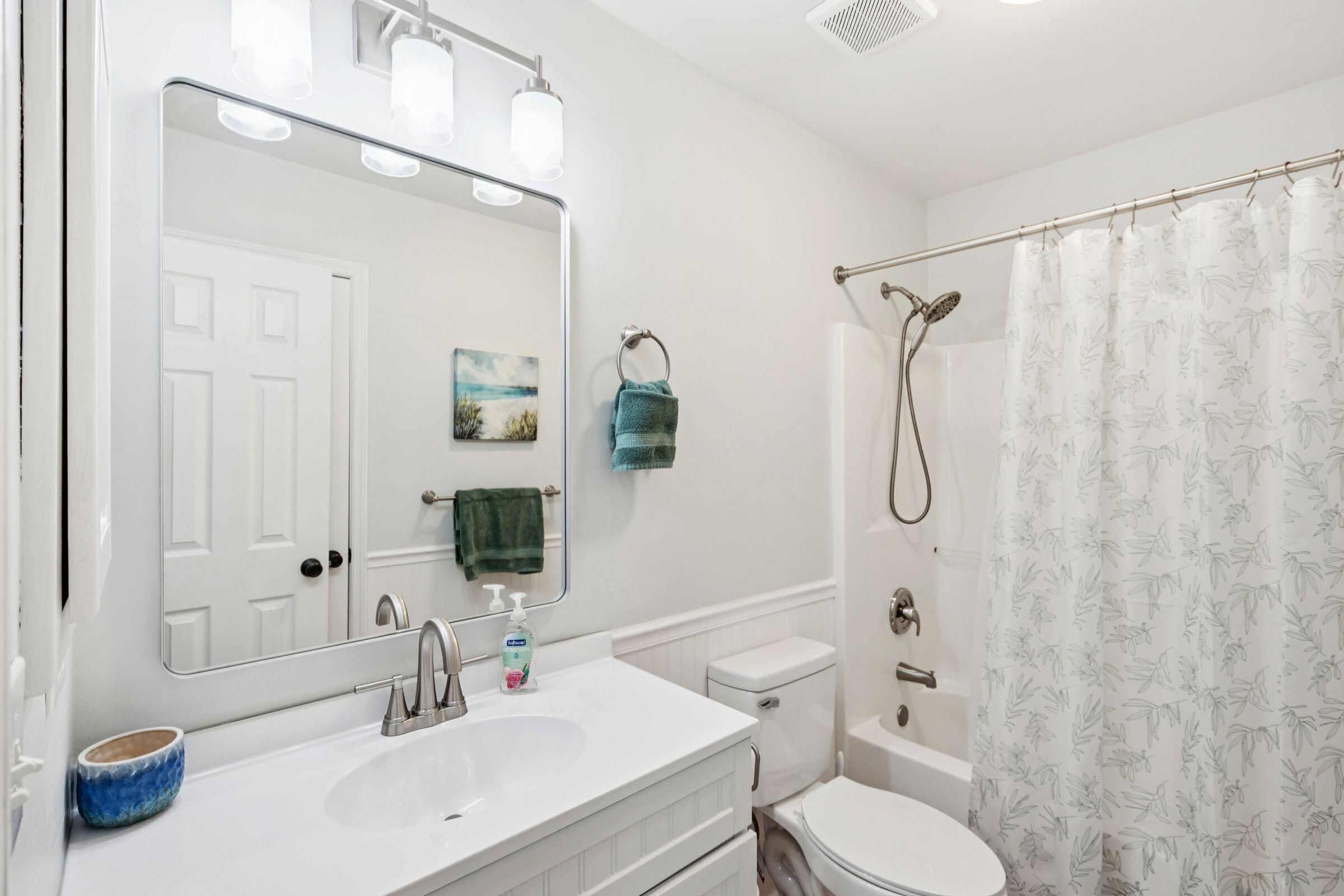2730 Seastrand Lane Mount Pleasant, SC 29466 - Photo 22 of 41 27_2730SeastrandLn-KeenEyeMarketing-027