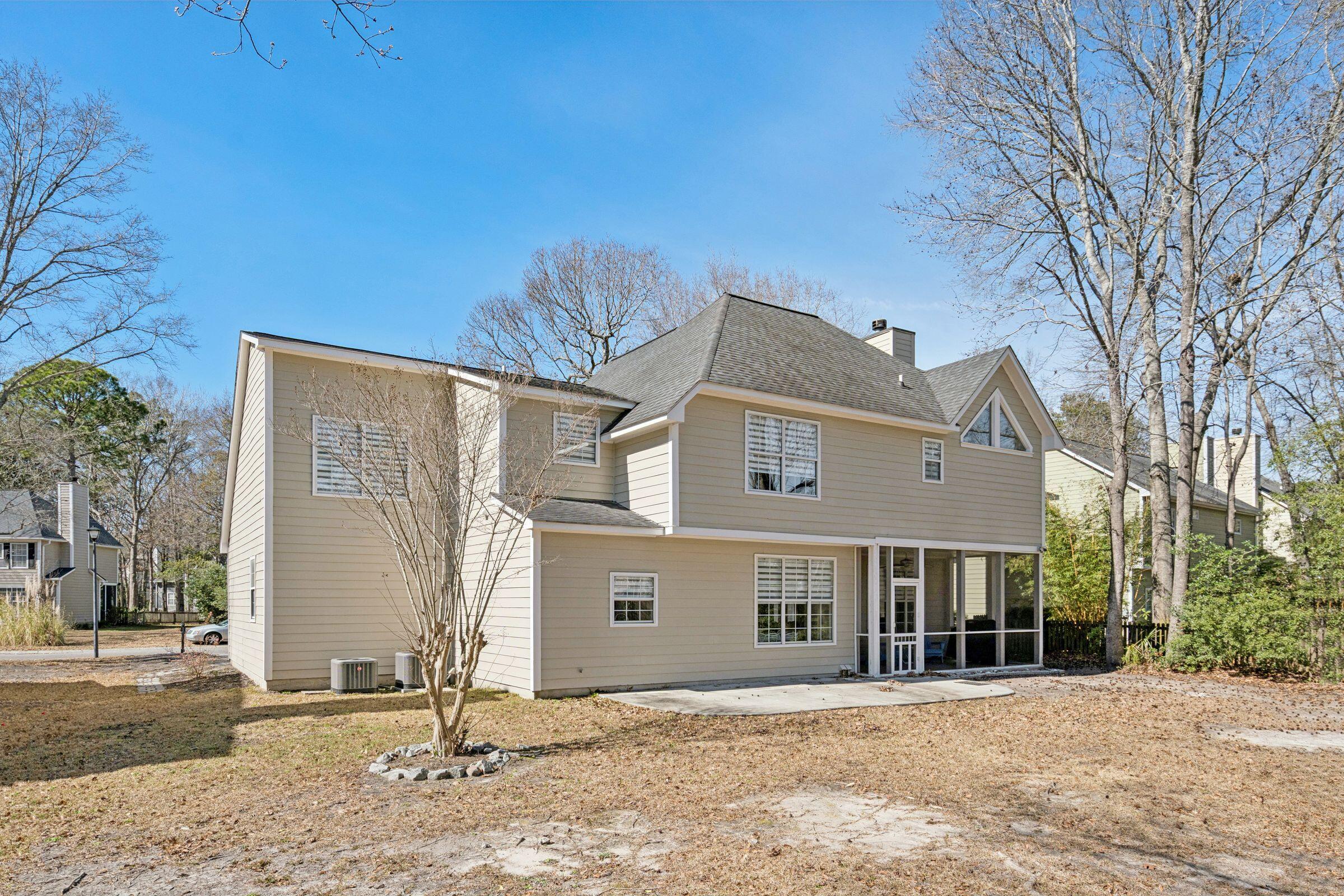 2730 Seastrand Lane Mount Pleasant, SC 29466 - Photo 38 of 41 45_2730SeastrandLn-KeenEyeMarketing-045