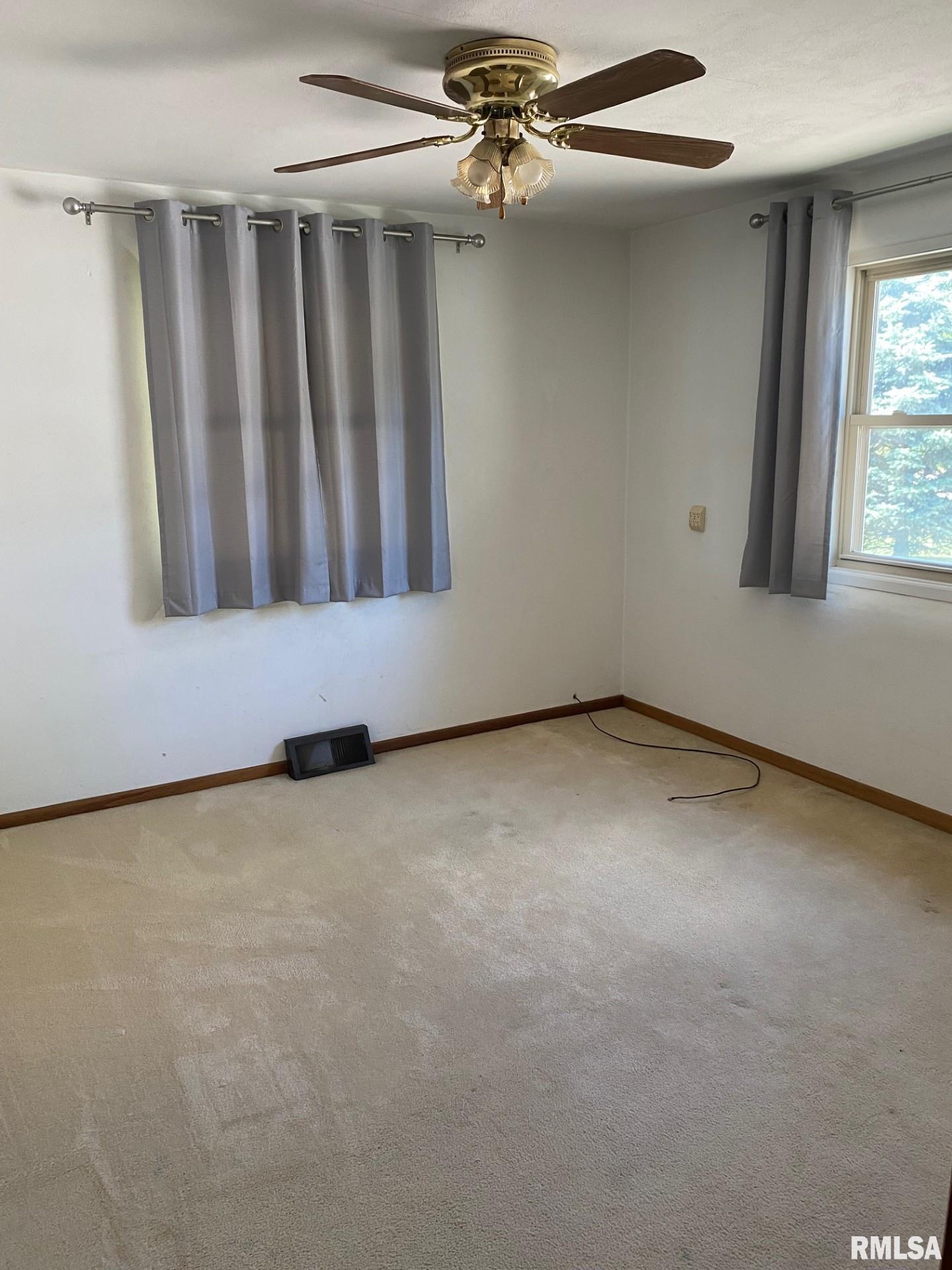 2111 10th Street Silvis, IL 61282 - Photo 11 of 16