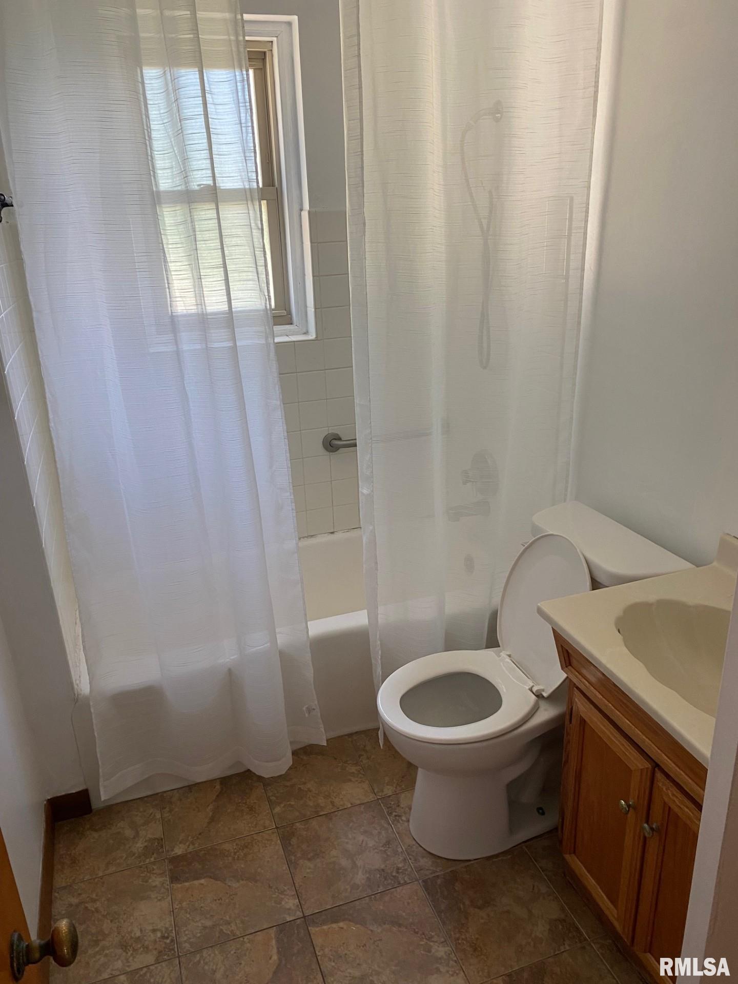 2111 10th Street Silvis, IL 61282 - Photo 13 of 16