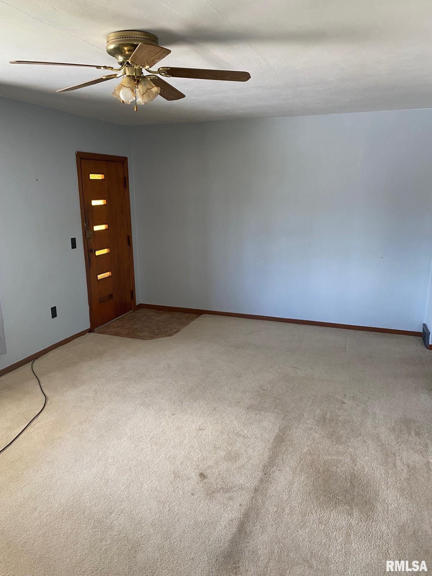 2111 10th Street Silvis, IL 61282 - Photo 8 of 16