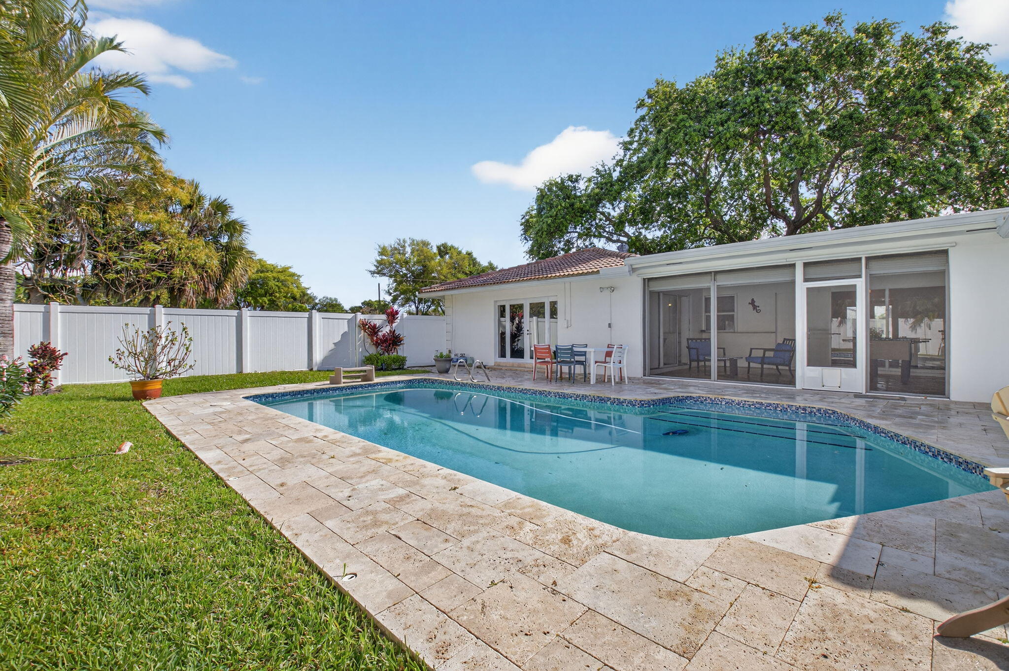 1010 Southwest 2nd Street Boca Raton, FL 33486 - Photo 20 of 40 20-web-or-mls-DSC_9422