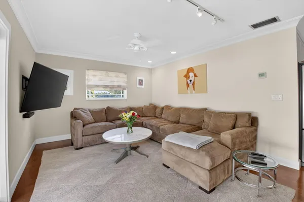 $7,400 | 1010 Southwest 2nd Street, Boca Raton, FL 33486