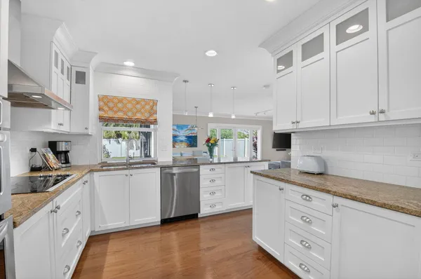 $7,400 | 1010 Southwest 2nd Street, Boca Raton, FL 33486