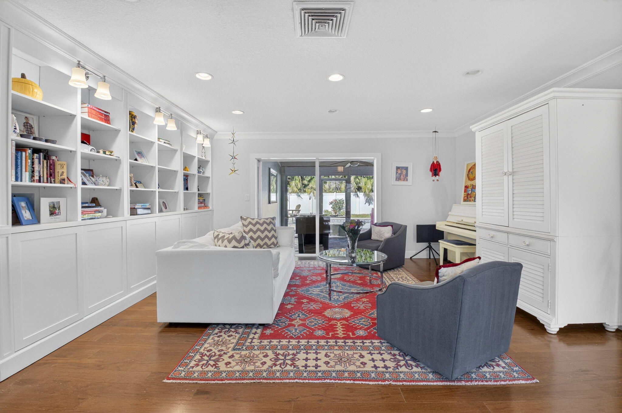 1010 Southwest 2nd Street Boca Raton, FL 33486 - Photo 10 of 40 10-web-or-mls-DSC_9371