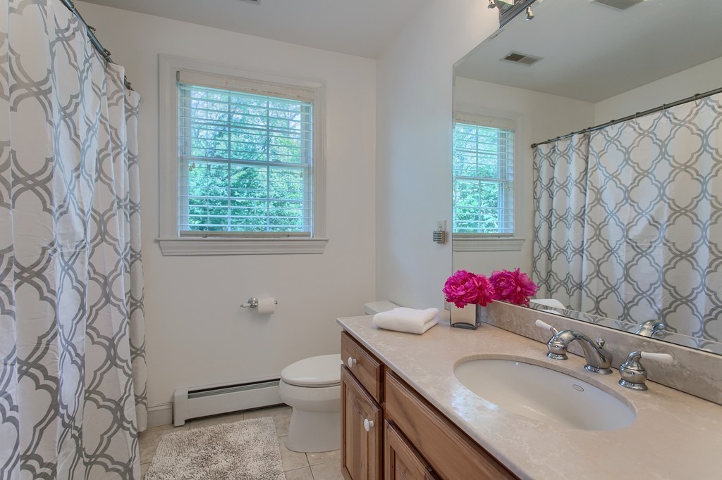 262 North Street Georgetown, MA 01833 - Photo 14 of 30 Gallery Image 14