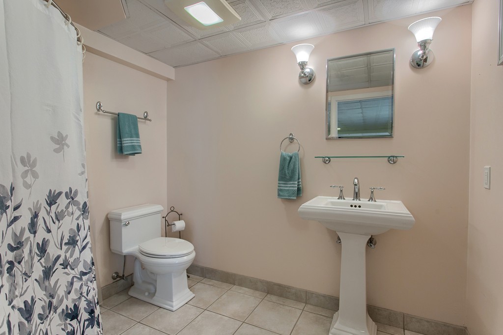 262 North Street Georgetown, MA 01833 - Photo 24 of 30 Gallery Image 24
