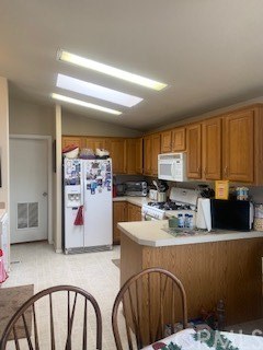 22241 Nisqually Road, Unit 50 Apple Valley, CA 92308 - Photo 4 of 11