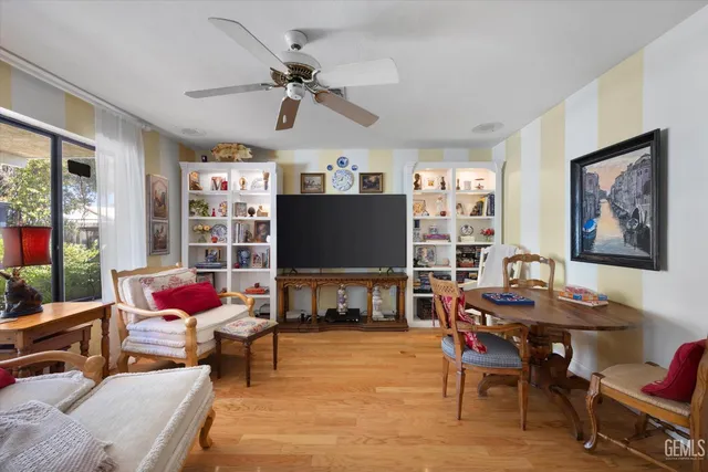 $926,000 | Undisclosed Address, Bakersfield, CA 93308