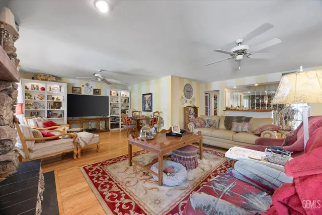 $926,000 | Undisclosed Address, Bakersfield, CA 93308