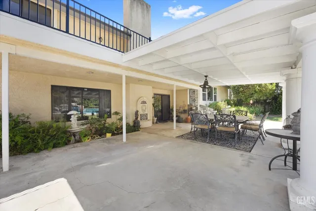 $926,000 | Undisclosed Address, Bakersfield, CA 93308