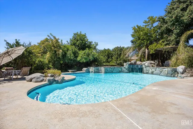 $926,000 | Undisclosed Address, Bakersfield, CA 93308