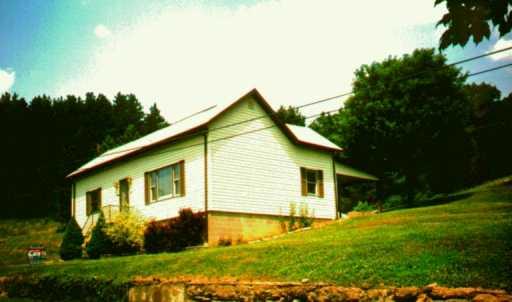 144 Ww Railroad Road Sycamore, PA 15364 - Photo 3 of 6