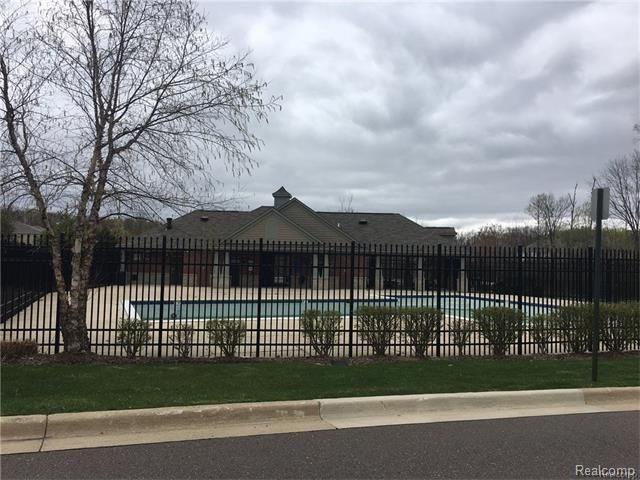 27978 Declaration Drive Novi, MI 48377 - Photo 14 of 15