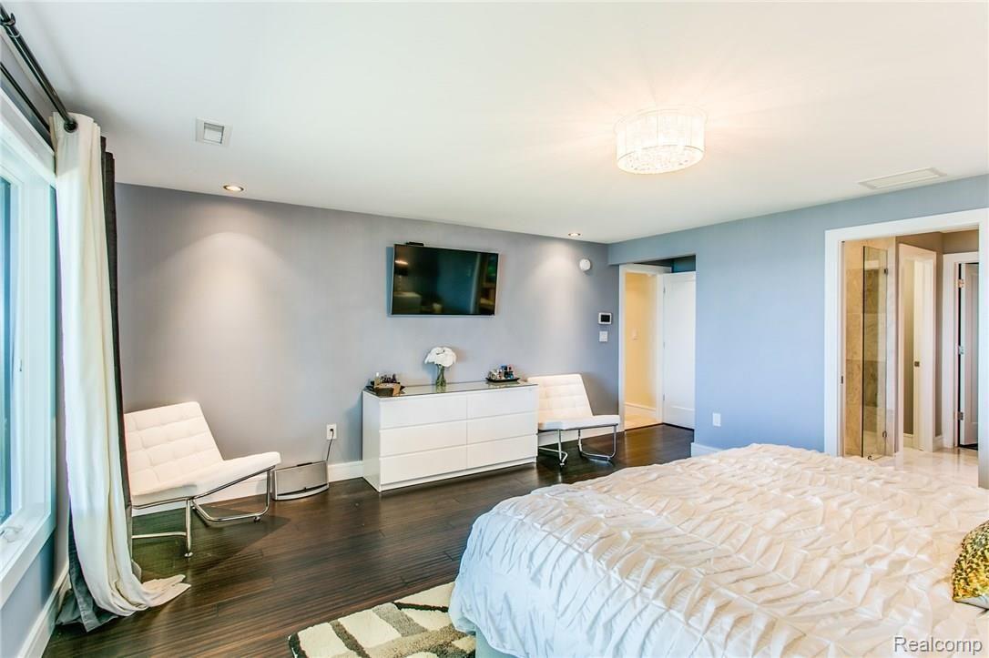 5020 Lakeshore Road Fort Gratiot, MI 48059 - Photo 24 of 47 5020 Lakeshore Interior-14.JPG