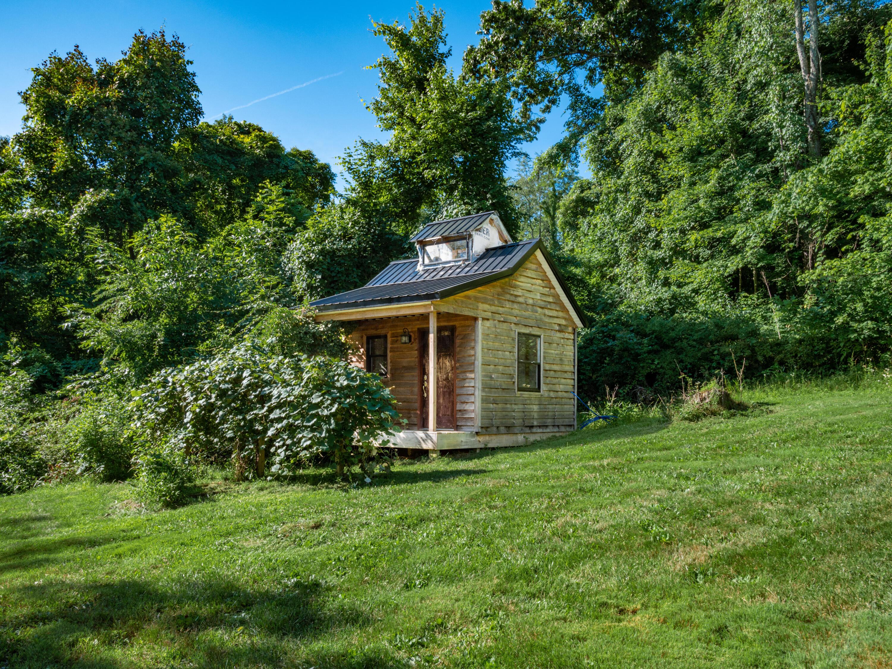 62063 Savage Road Cambridge, OH 43725 - Photo 45 of 49 49-z 62063 Savage102-2