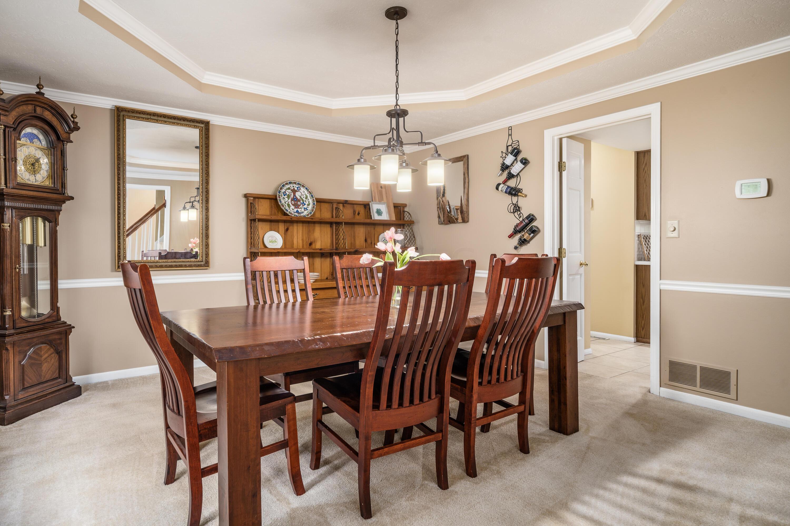 1019 Riva Ridge Boulevard Columbus, OH 43230 - Photo 8 of 38 Dinning Room