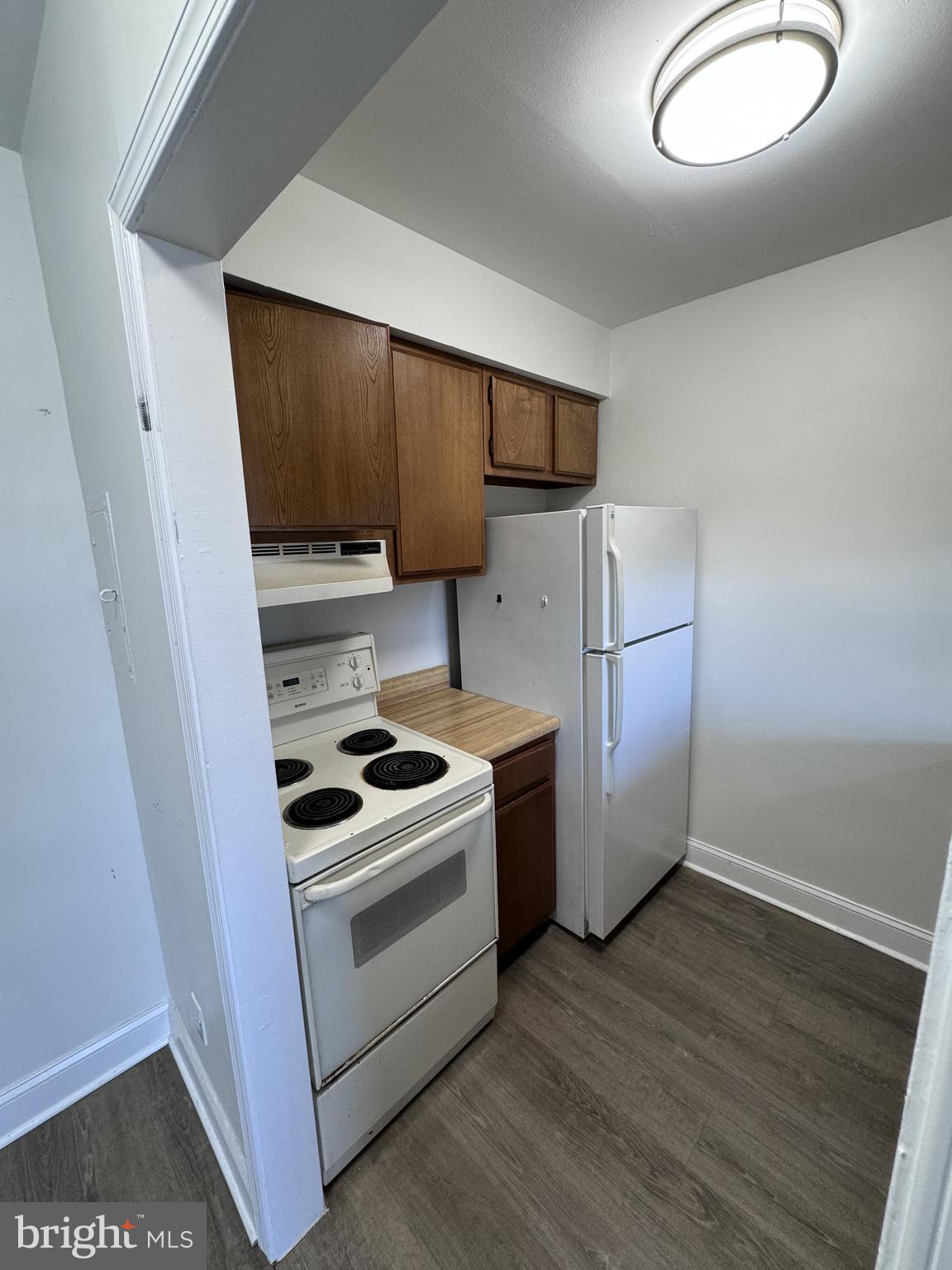 8125 West Chester Pike, Unit CW4 Upper Darby, PA 19082 - Photo 15 of 17