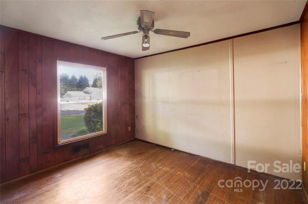 3322 Sudbury Road, Unit 9 Charlotte, NC 28205 - Photo 5 of 14 Gallery Image 5