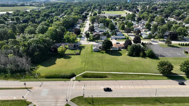 $72,000 | East Henry Street, Appleton, WI 54915