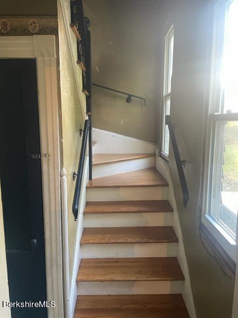 68 Cleveland Street North Adams, MA 01247 - Photo 21 of 26 thumbnail_IMG_5847