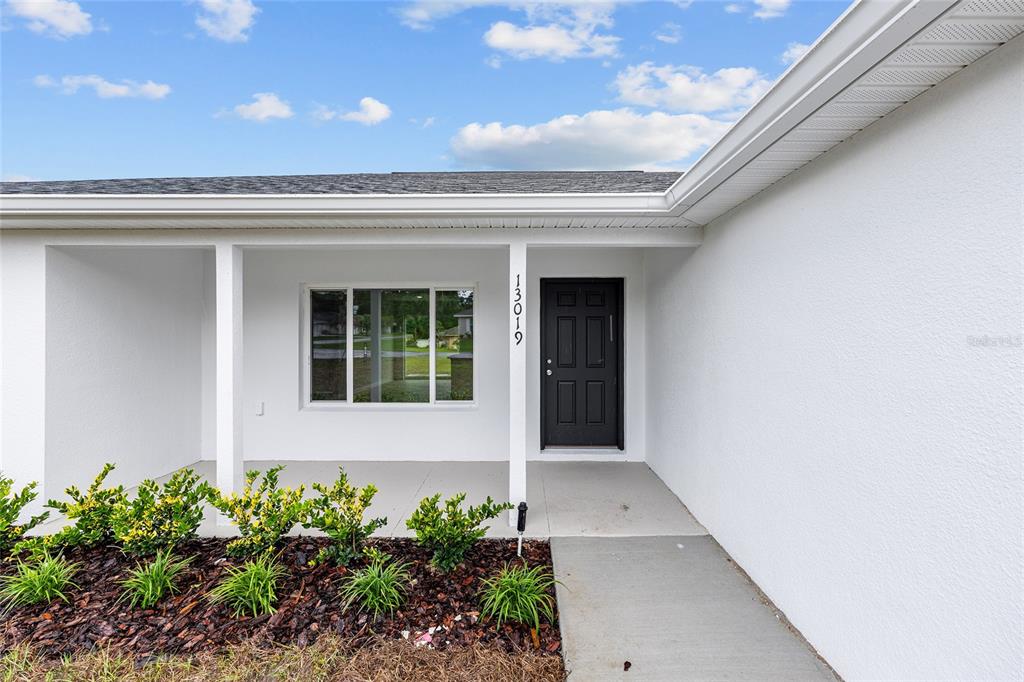 13019 Northeast 7th Loop Silver Springs, FL 34488 - Photo 6 of 35 a view of entrance