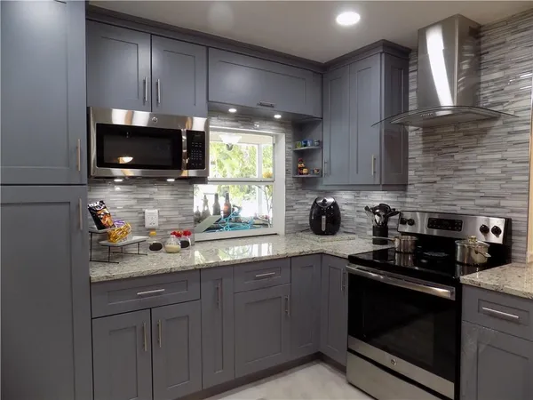 $685,000 | 7811 Northwest 40th Court, Coral Springs, FL 33065