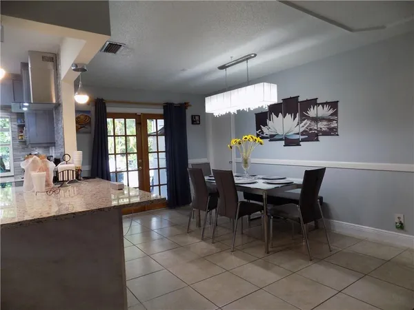 $685,000 | 7811 Northwest 40th Court, Coral Springs, FL 33065