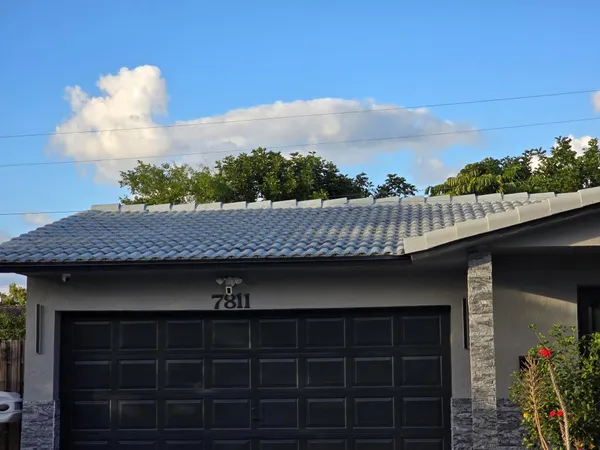 $685,000 | 7811 Northwest 40th Court, Coral Springs, FL 33065