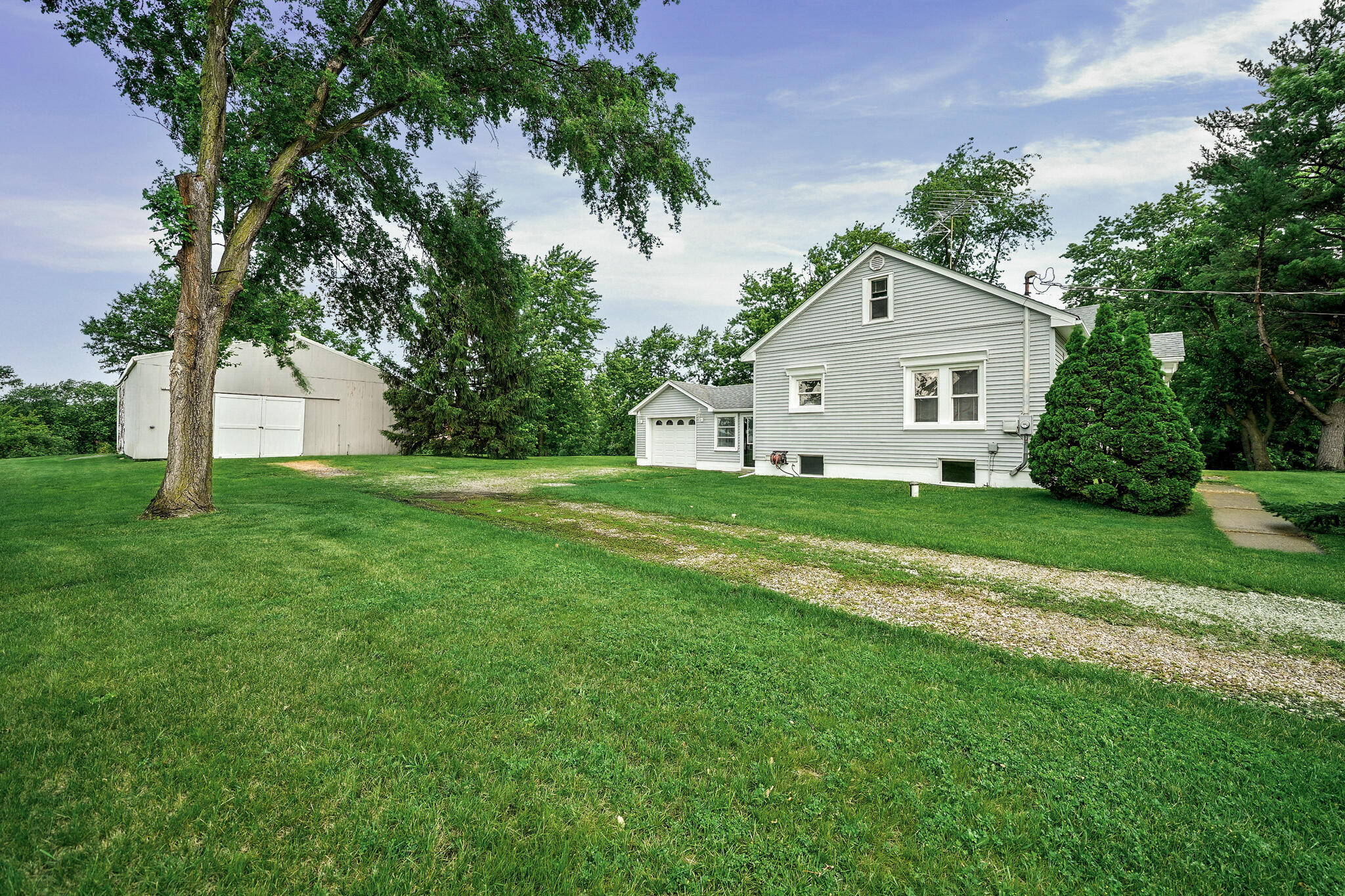 8240 Randolph Street Crown Point, IN 46307 - Photo 47 of 60 2048x1365