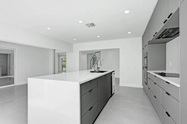 $7,200 | 6700 East Tropical Way, Plantation, FL 33317