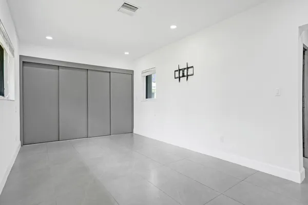 $7,200 | 6700 East Tropical Way, Plantation, FL 33317