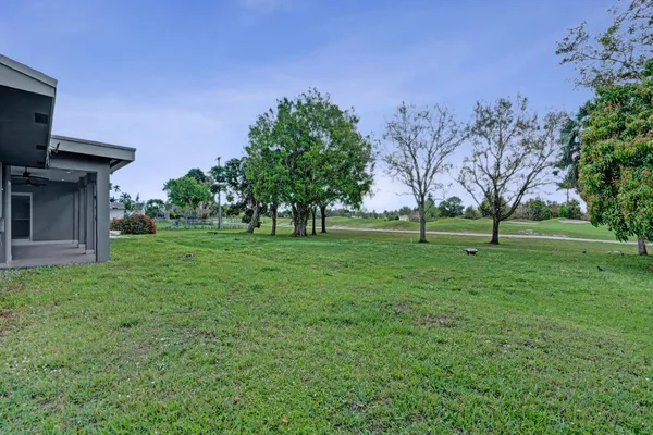 $7,200 | 6700 East Tropical Way, Plantation, FL 33317