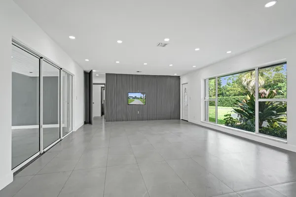 $7,200 | 6700 East Tropical Way, Plantation, FL 33317