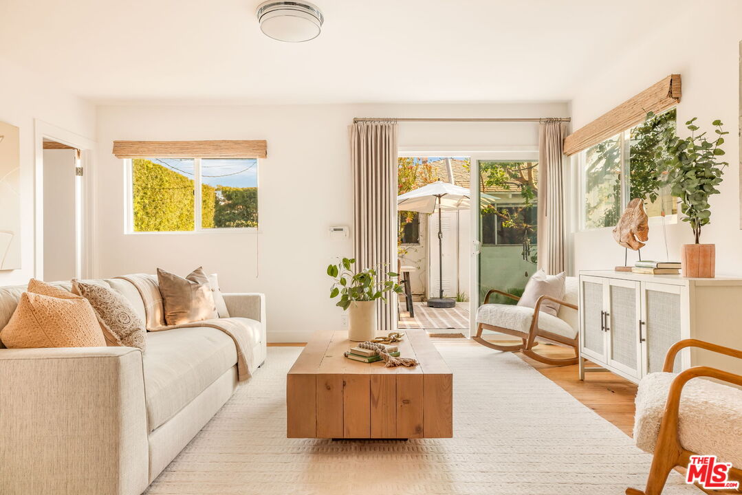 1018 Cedar Street Santa Monica, CA 90405 - Photo 13 of 38