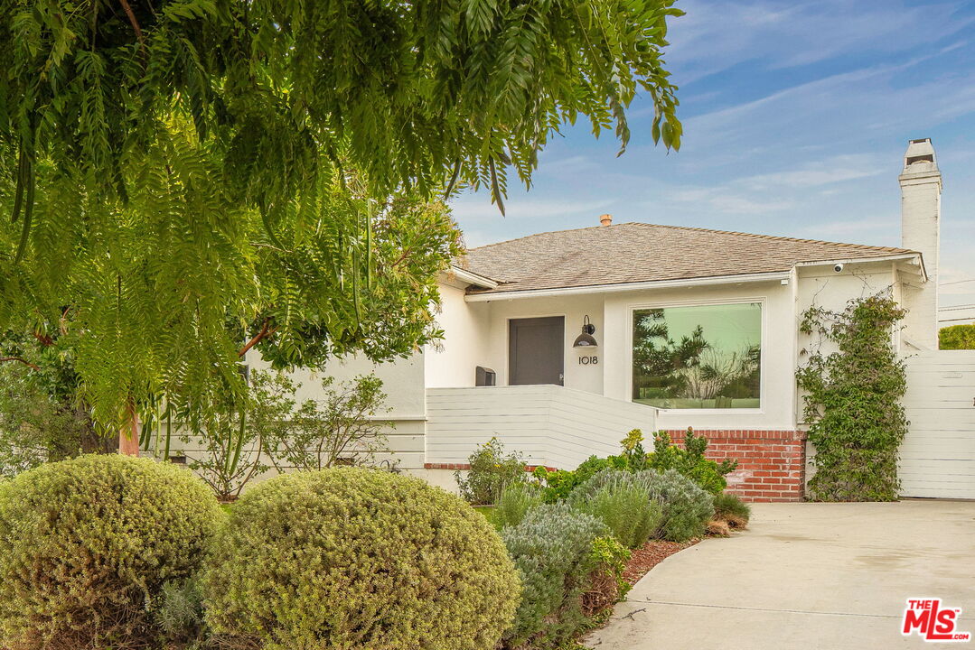 1018 Cedar Street Santa Monica, CA 90405 - Photo 2 of 38
