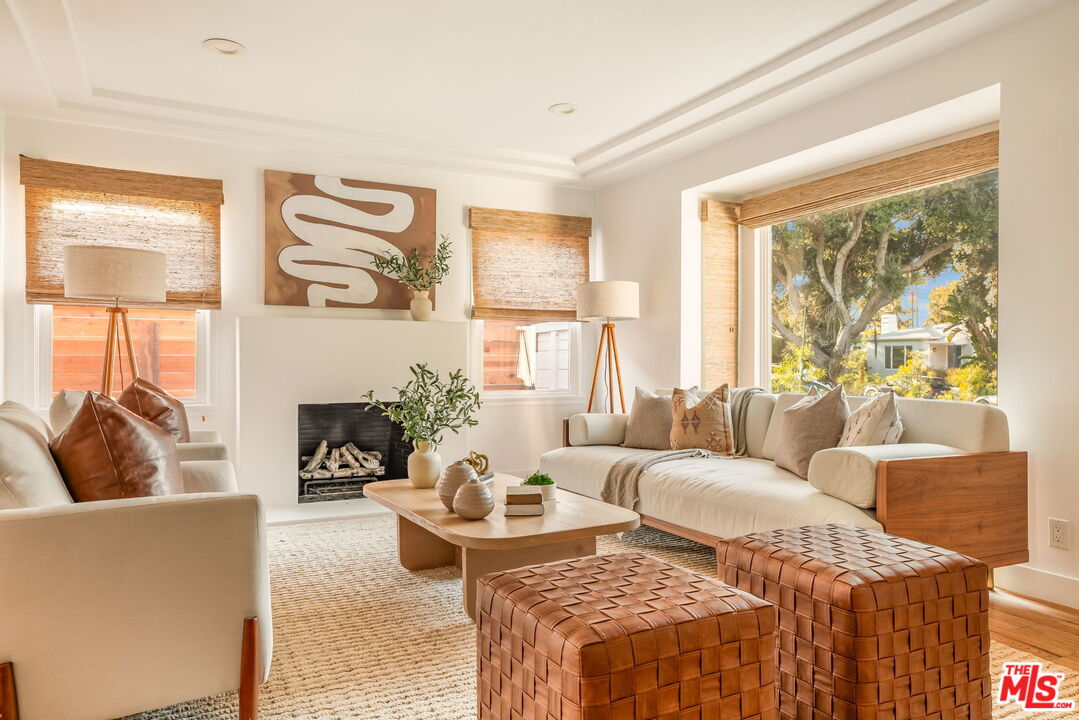 1018 Cedar Street Santa Monica, CA 90405 - Photo 4 of 38