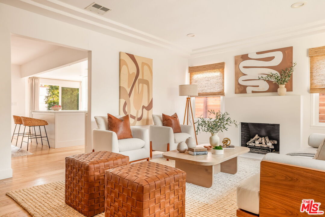 1018 Cedar Street Santa Monica, CA 90405 - Photo 5 of 38