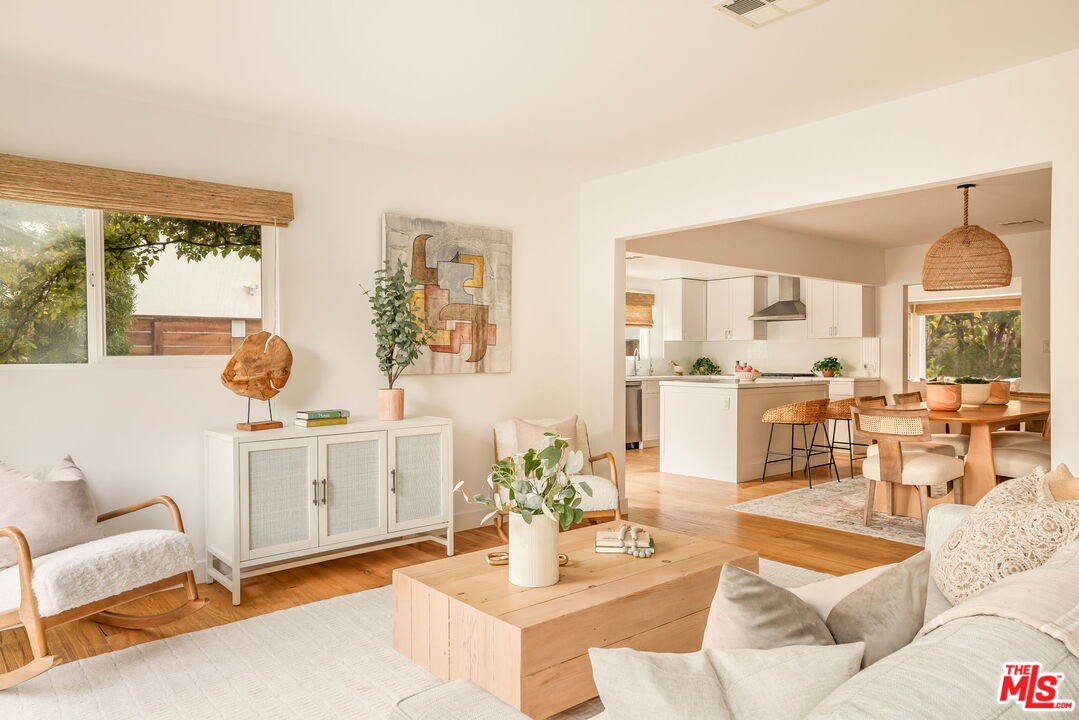 1018 Cedar Street Santa Monica, CA 90405 - Photo 8 of 38