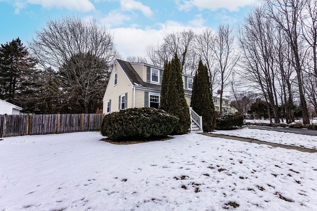 135 Prospect Street Ashland, MA 01721 - Photo 3 of 25 Gallery Image 3