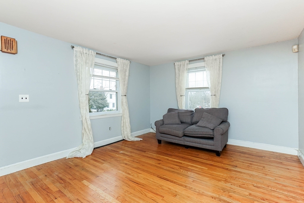 135 Prospect Street Ashland, MA 01721 - Photo 5 of 25 Gallery Image 5