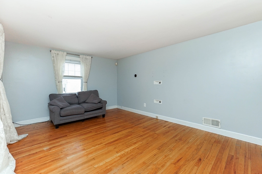 135 Prospect Street Ashland, MA 01721 - Photo 6 of 25 Gallery Image 6