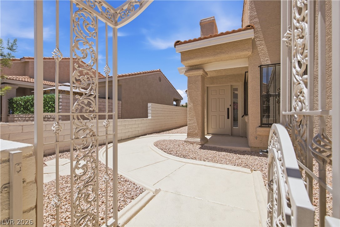 251 North Cimarron Road Las Vegas, NV 89145 - Photo 27 of 41