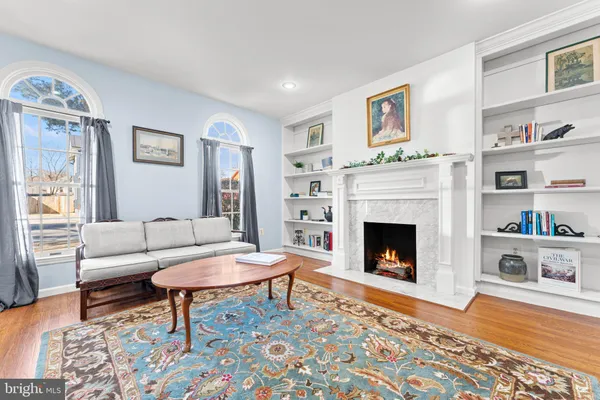$600,000 | 214 South Royal Avenue, Front Royal, VA 22630