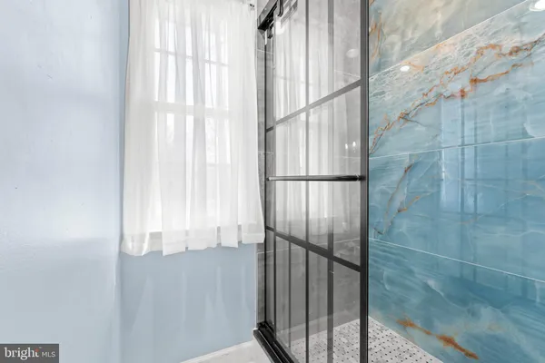 $595,000 | 214 South Royal Avenue, Front Royal, VA 22630